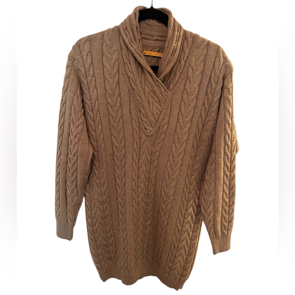 Alice + Olivia Cable Knit Sweater Dress✨